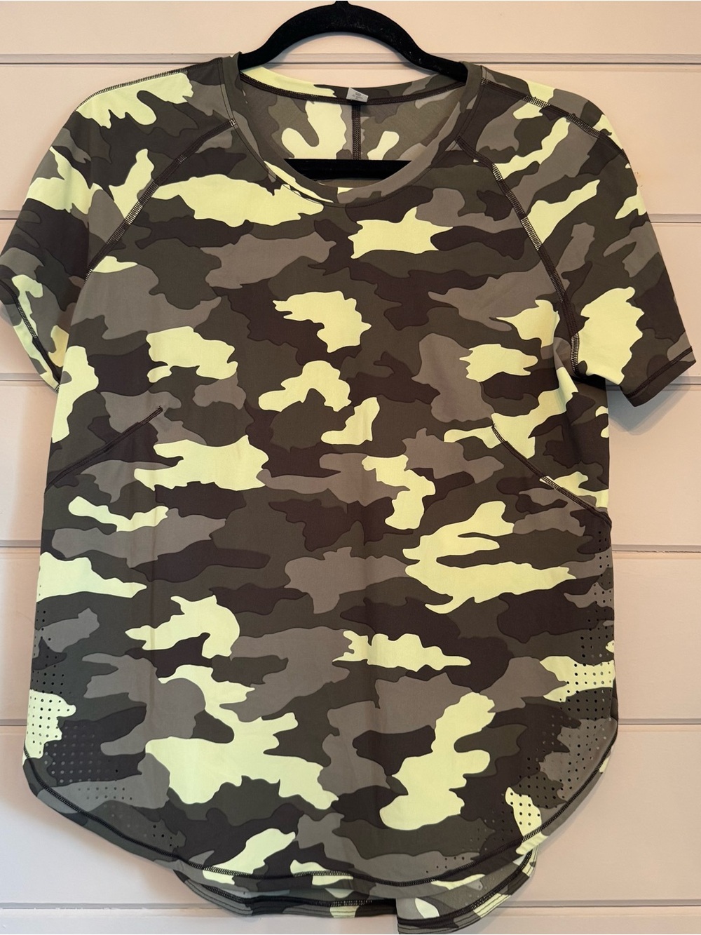 Lululemon Camouflage UV Protective Running Short Sleeve Top